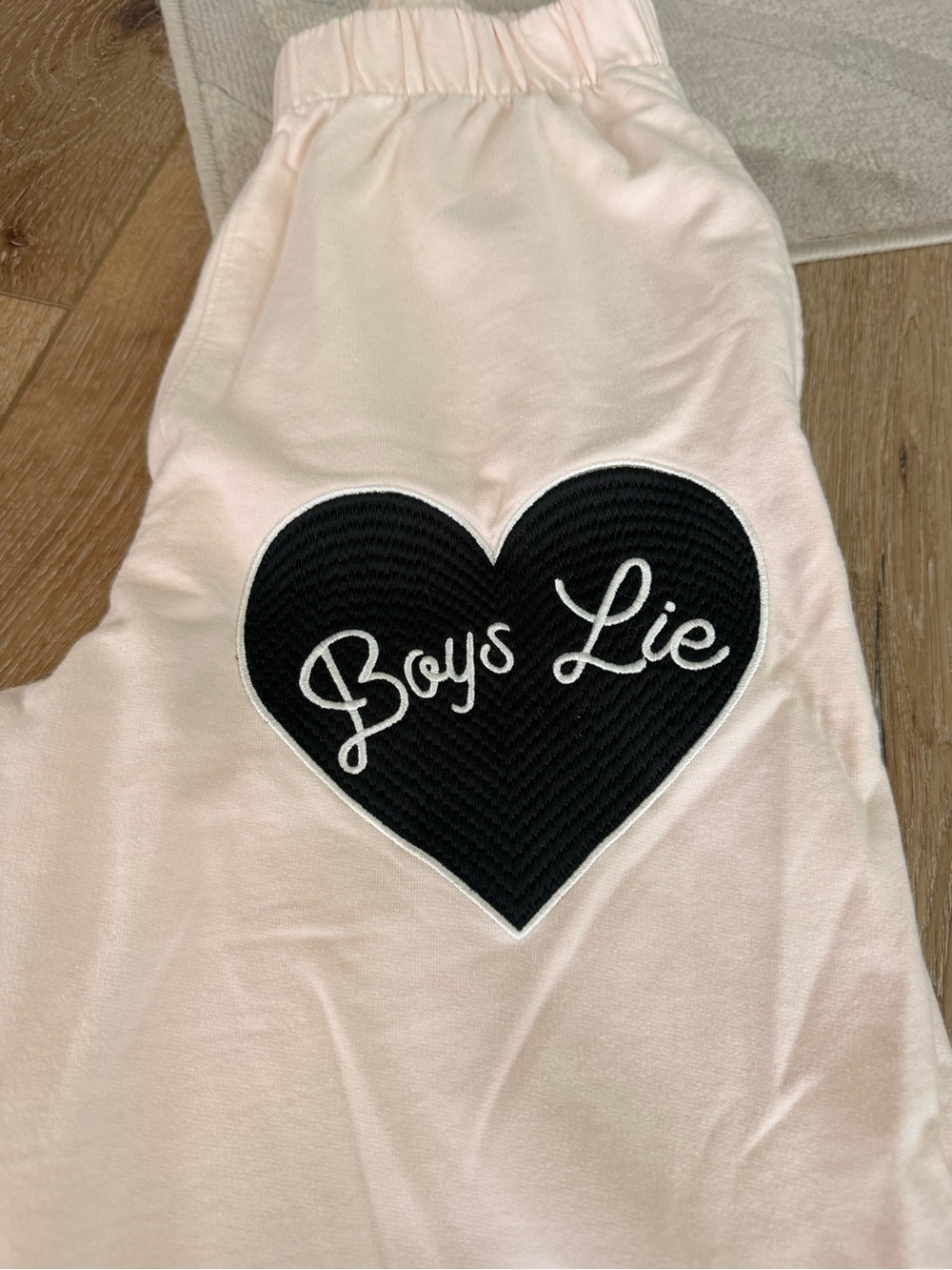 BOYS LIE Light Pink/black sweat pants with Black Heart Patch Sz xs